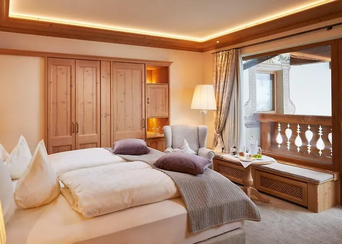 Singer - Relais & Chateaux Отель Берванг