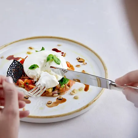 Singer - Relais & Chateaux Hotell 4*